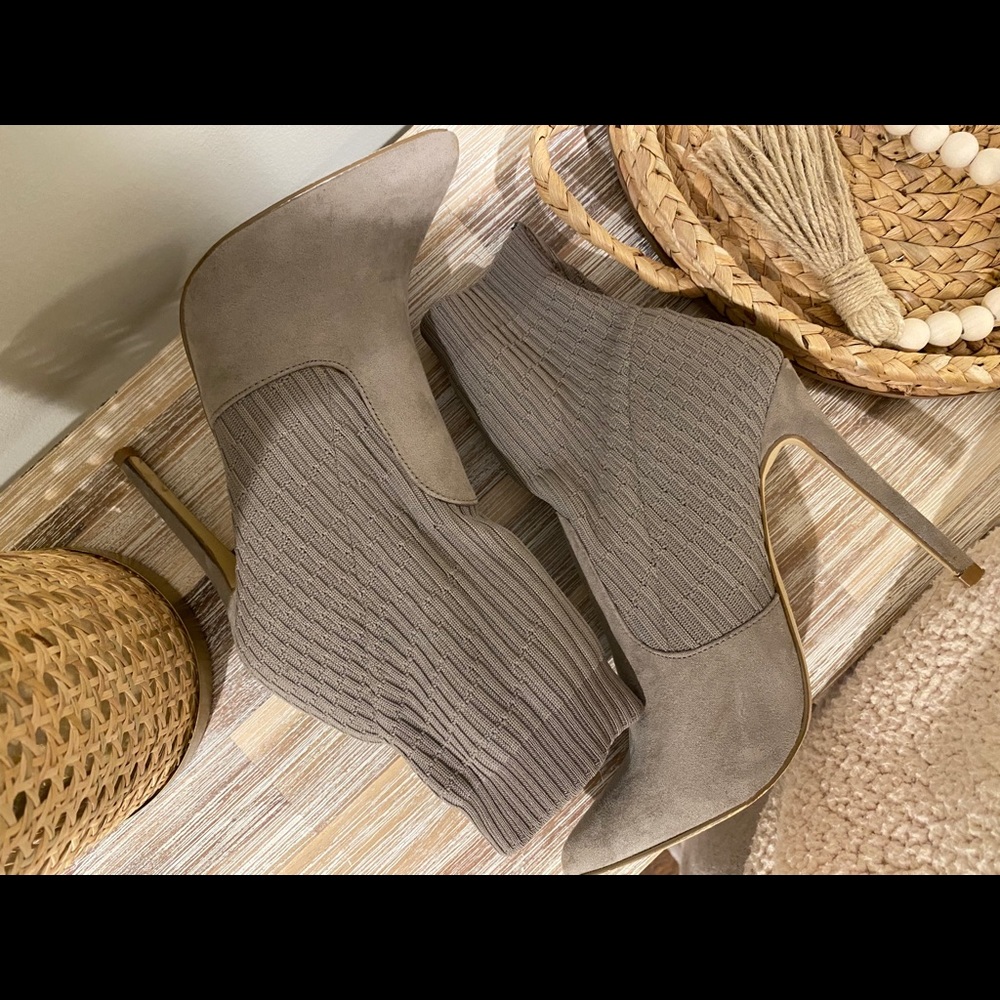 Heel booties
